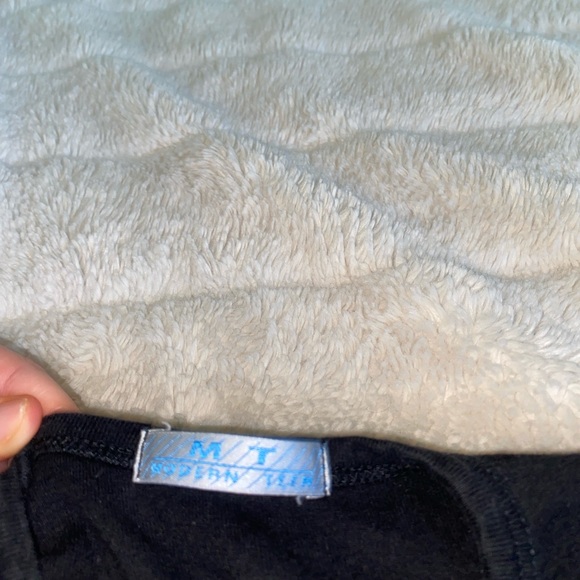 MT black tight fitting double layered tee - Picture 2 of 4